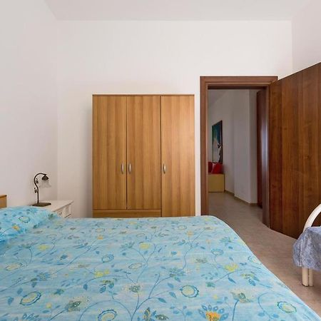 Casa Vacanza Mare Blu Торре-Лапилло Экстерьер фото